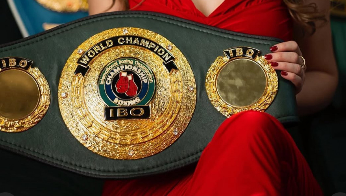 Нокаутом обернулся бой Ангелины Лукас за титул IBO