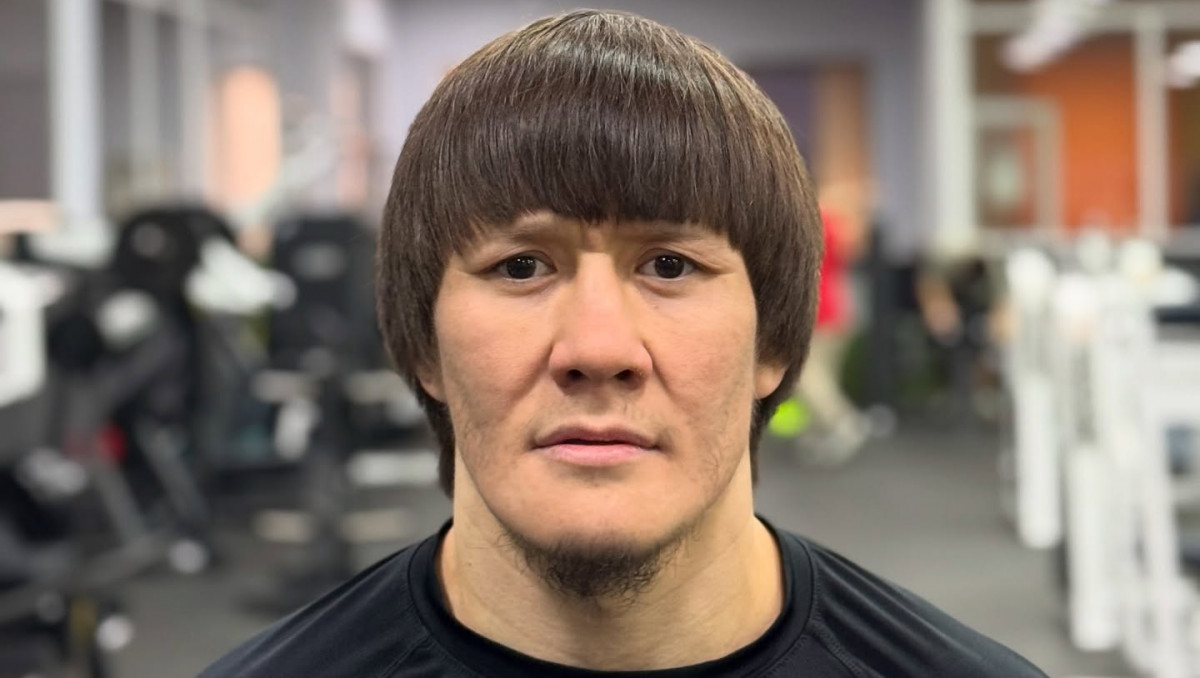 Жумагулов разнес идею проведения боя Тайсон - Емельяненко в Казахстане