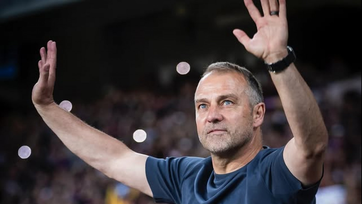 Флик сказал одному из лучших игроков "Барселоны" искать новый клуб