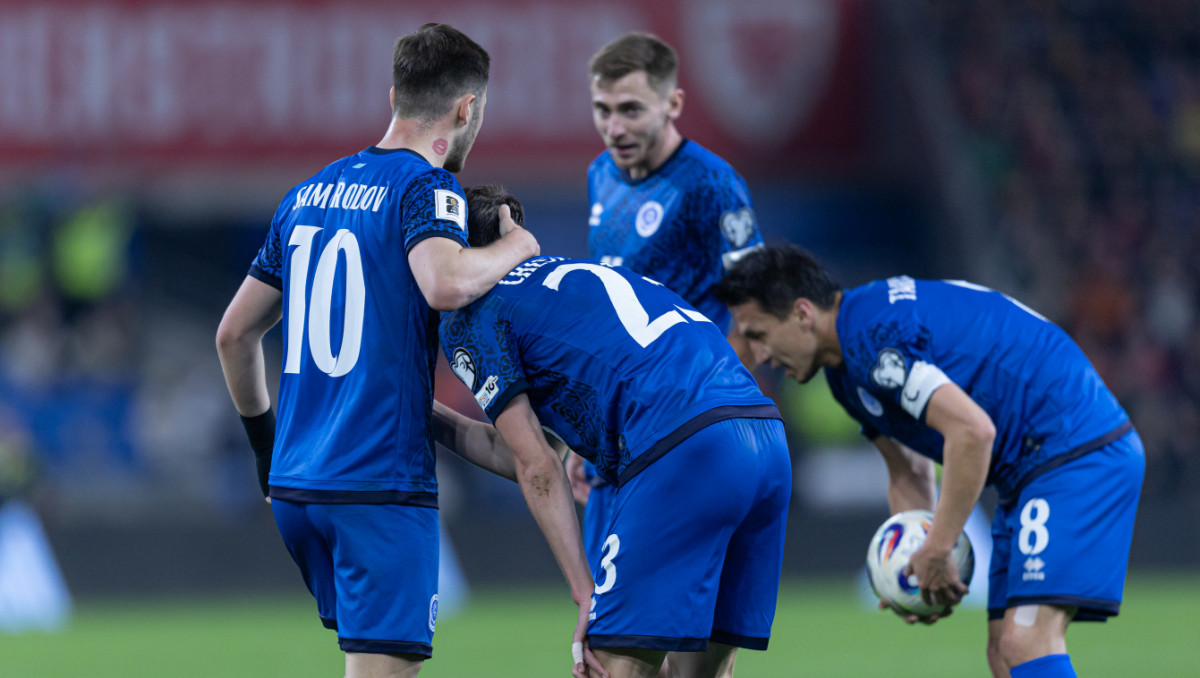 В Беларуси отметили нескольких футболистов Казахстана перед очным матчем