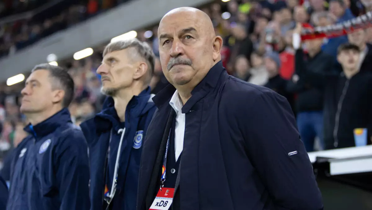 Черчесов выбрал между сборными Казахстана и Беларуси