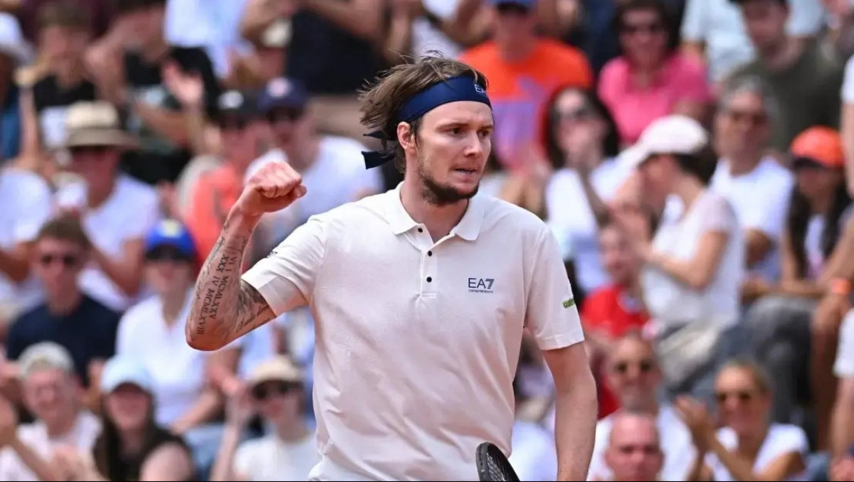 Синнер - Бублик: прямая трансляция матча за выход в полуфинал Ролан Гаррос