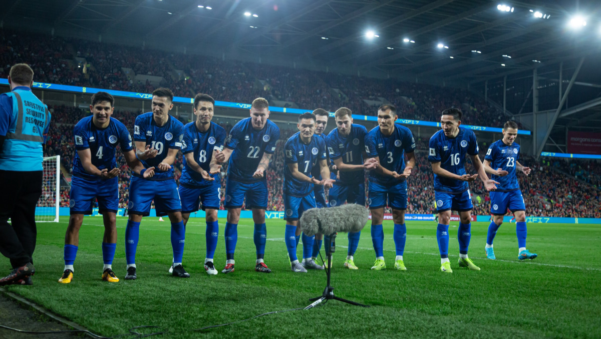 Сборная Казахстана потеряла еще двух игроков. Известна причина