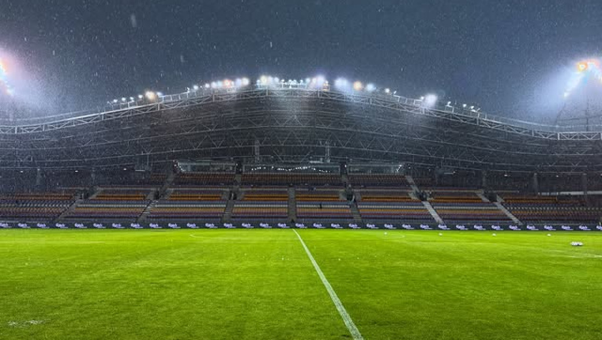 Судья перенес матч сборной Казахстана: что случилось?