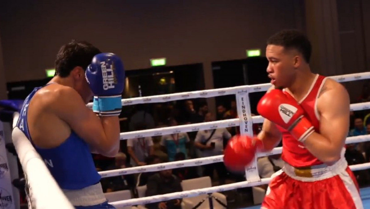 Чемпион мира из Казахстана победил профи на турнире в Нидерландах