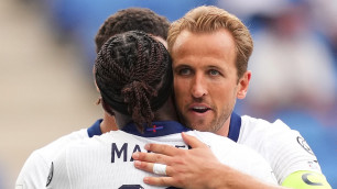 ©FB/England football team