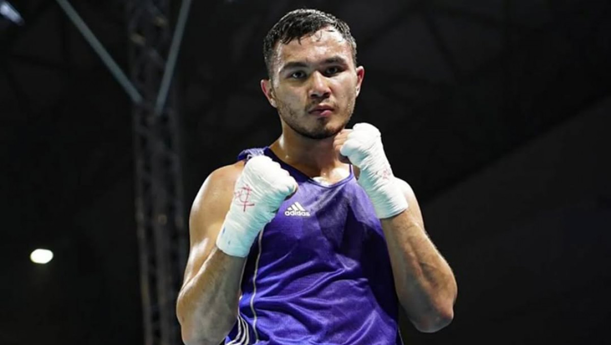 Казахстанский боксер гарантировал себе медаль на международном турнире