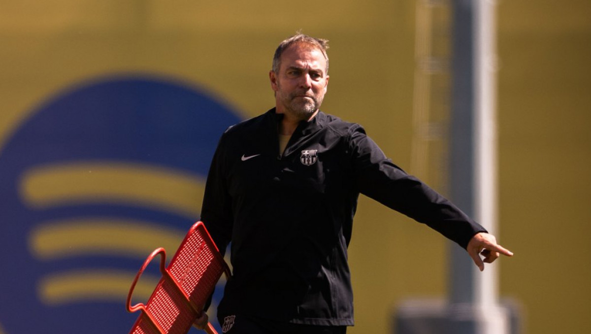 Флик решил перехватить для "Барселоны" 22-летнего таланта у "Баварии"