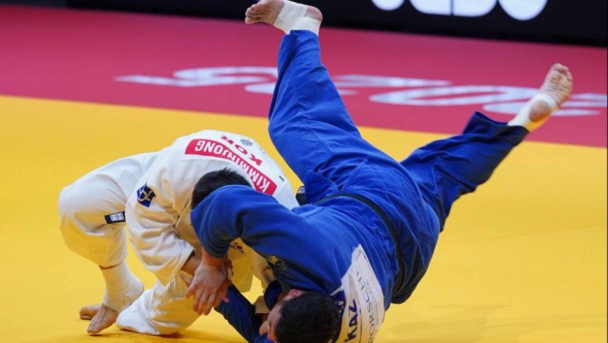 Чемпион мира сорвал сенсацию в схватке с Казахстаном