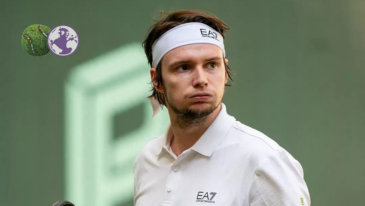 Бублик и Медведев облили друг друга шампанским после матча