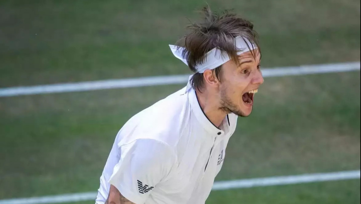 В России назвали условие для успеха Бублика на Уимблдоне