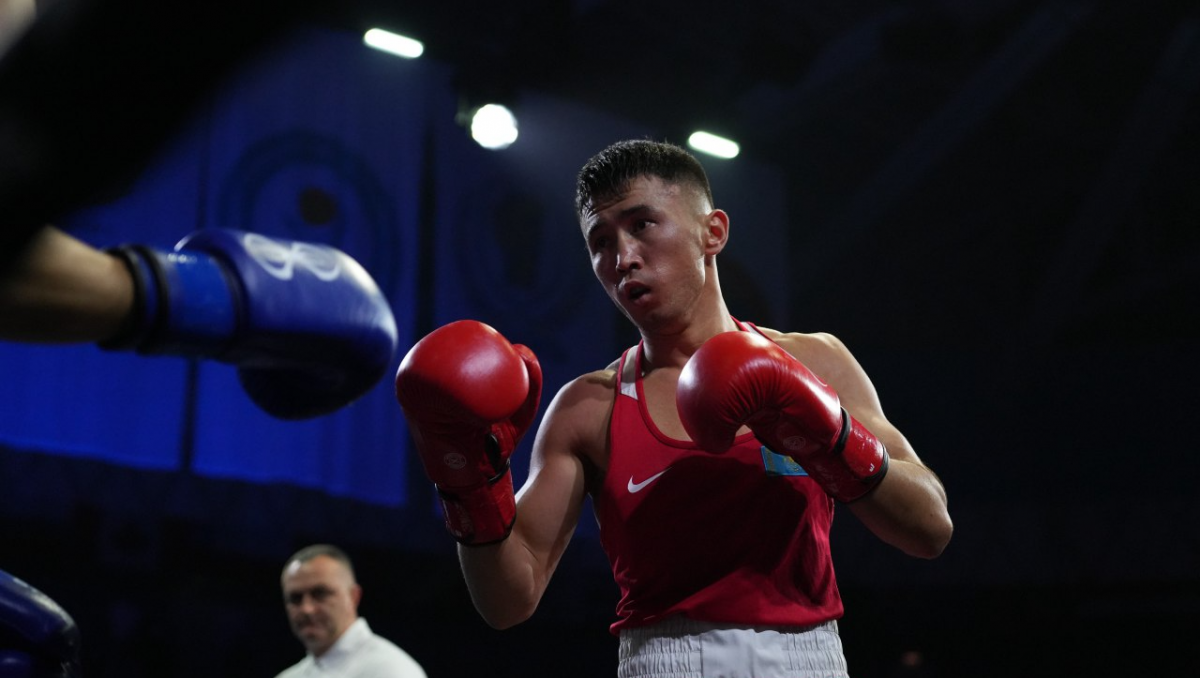 Сабырхан оформил два нокдауна и учинил разгром на Кубке мира по боксу