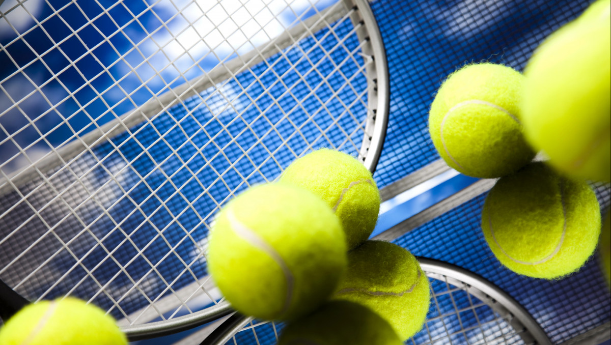 Казахстан понес третью потерю на Уимблдоне за один день