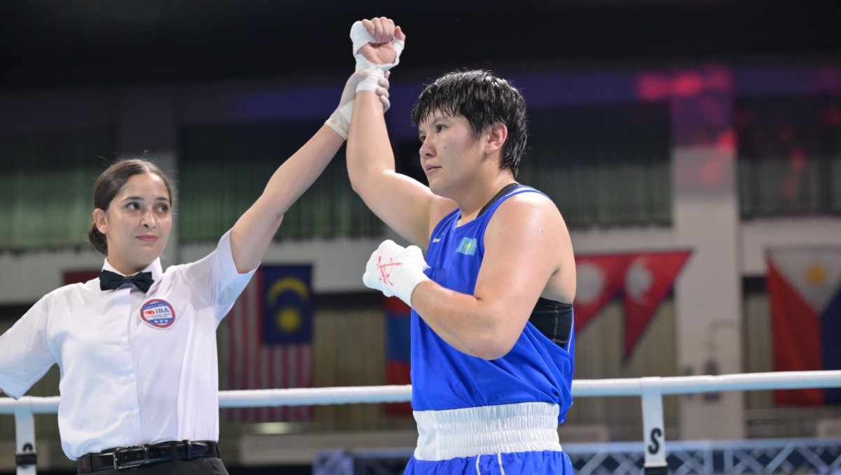 Разгромом обернулся бой казахстанки против чемпионки Азии за медаль Кубка мира