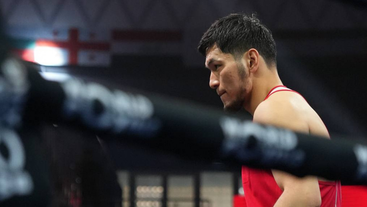 Нурбек Оралбай без боя завоевал медаль Кубка мира по боксу в Астане