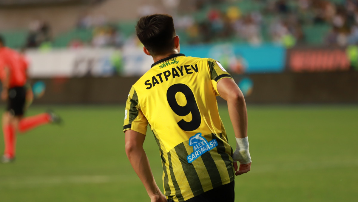 Дастан Сатпаев вошел в историю и установил рекорд в Лиге чемпионов