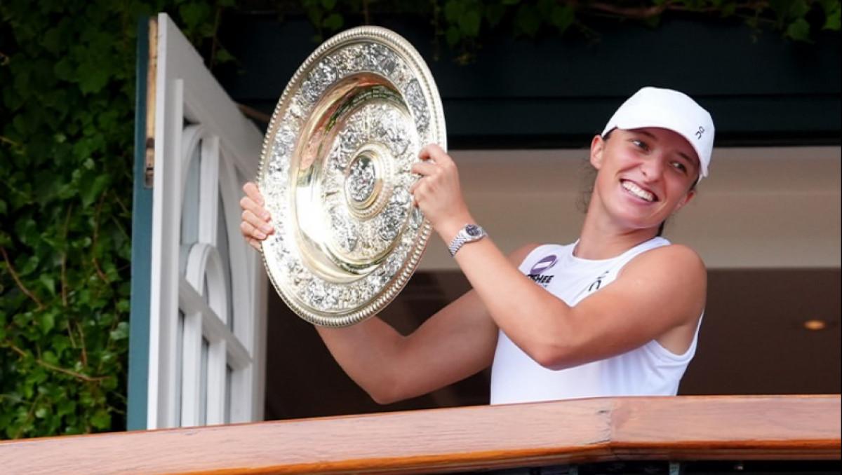 Победительница Уимблдона установила уникальное достижение и повторила триумф Рыбакиной