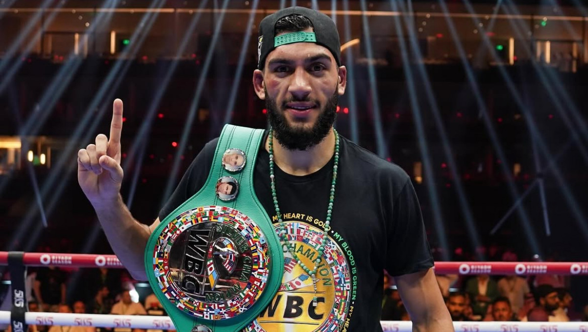 Избежавший боя с Алимханулы чемпион за один нокаут получил поединок с Канело