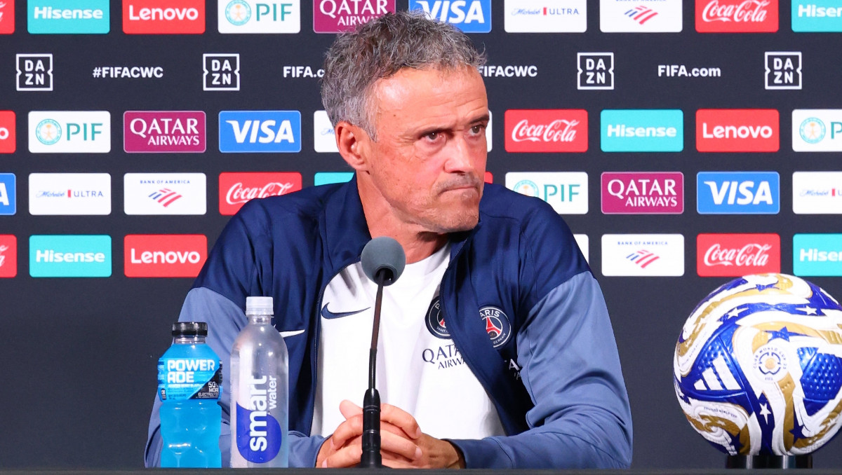 Тренер ПСЖ ударил футболиста "Челси": ФИФА готовит суровое наказание