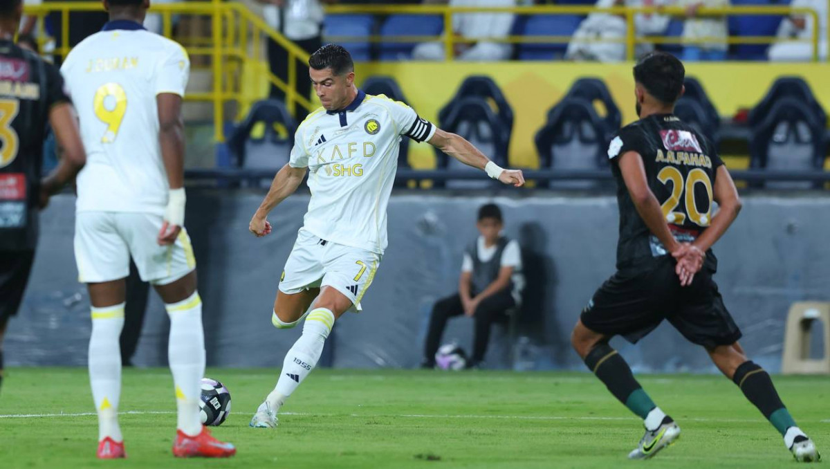 Роналду предложили дать контракт с зарплатой 1 миллиард в неделю