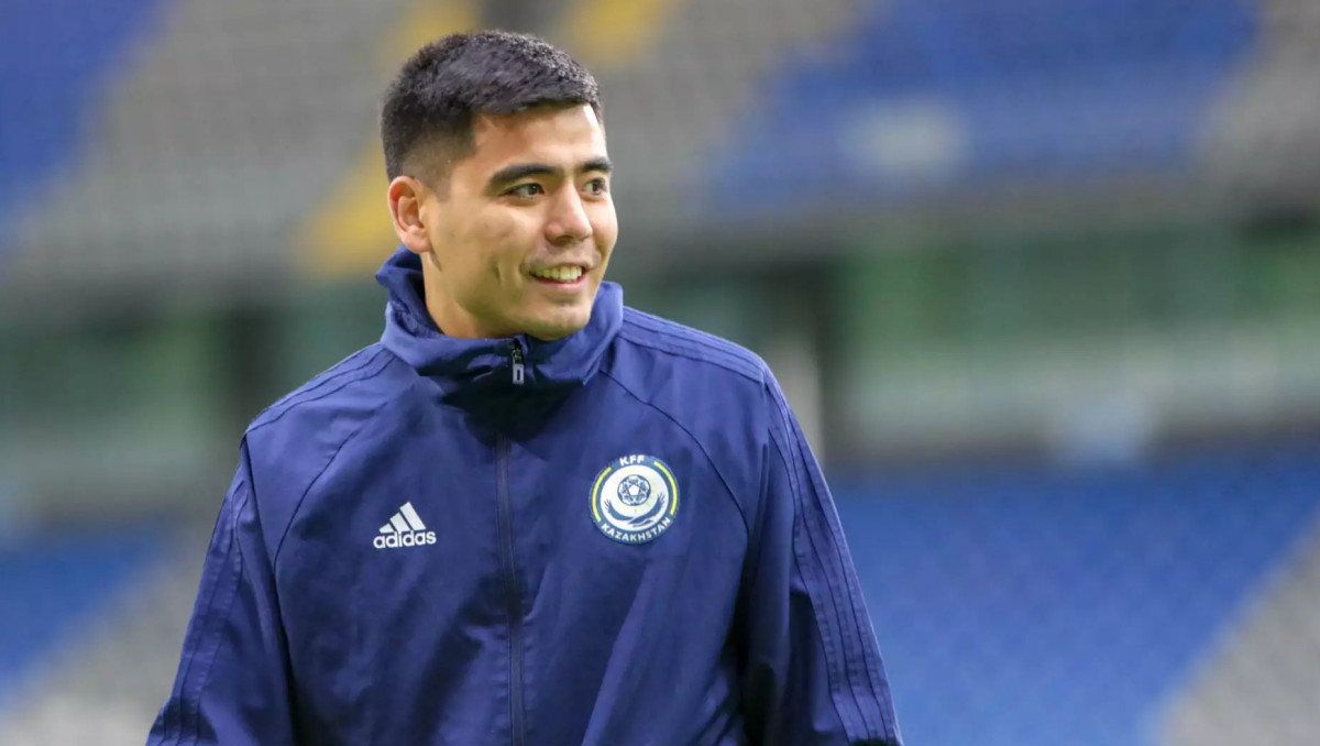 Пятикратный чемпион объявил о трансфере футболиста сборной Казахстана
