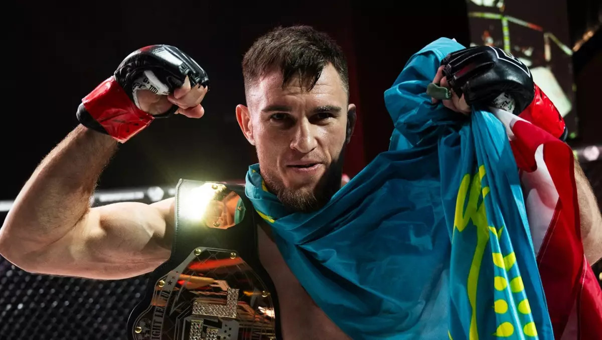 Прямая трансляция UFC 318 с участием казахстанского бойца