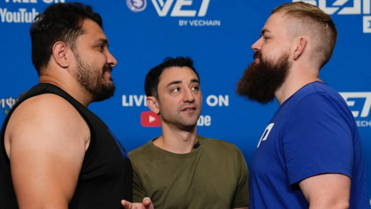 Казахстанец одним ударом нокаутировал соперника на турнире от главы UFC