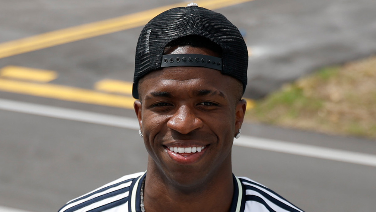 Миллиард улетел, контракт завис: что происходит с Винисиусом в "Реале"?