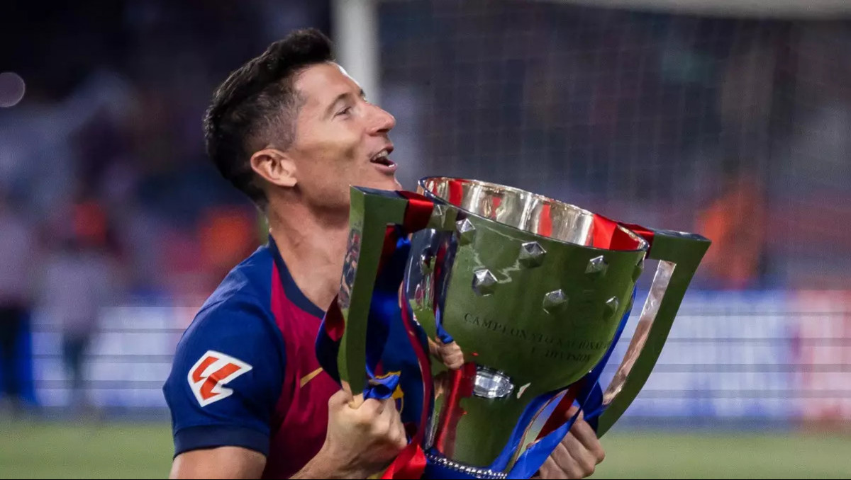 "Барселона" провалила операцию по замене Левандовски: но есть план Б