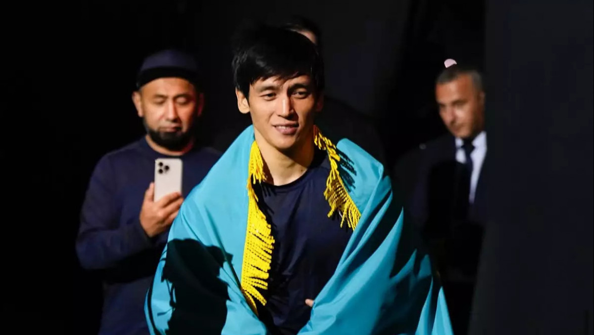 Азат Максум анонсировал бой в UFC