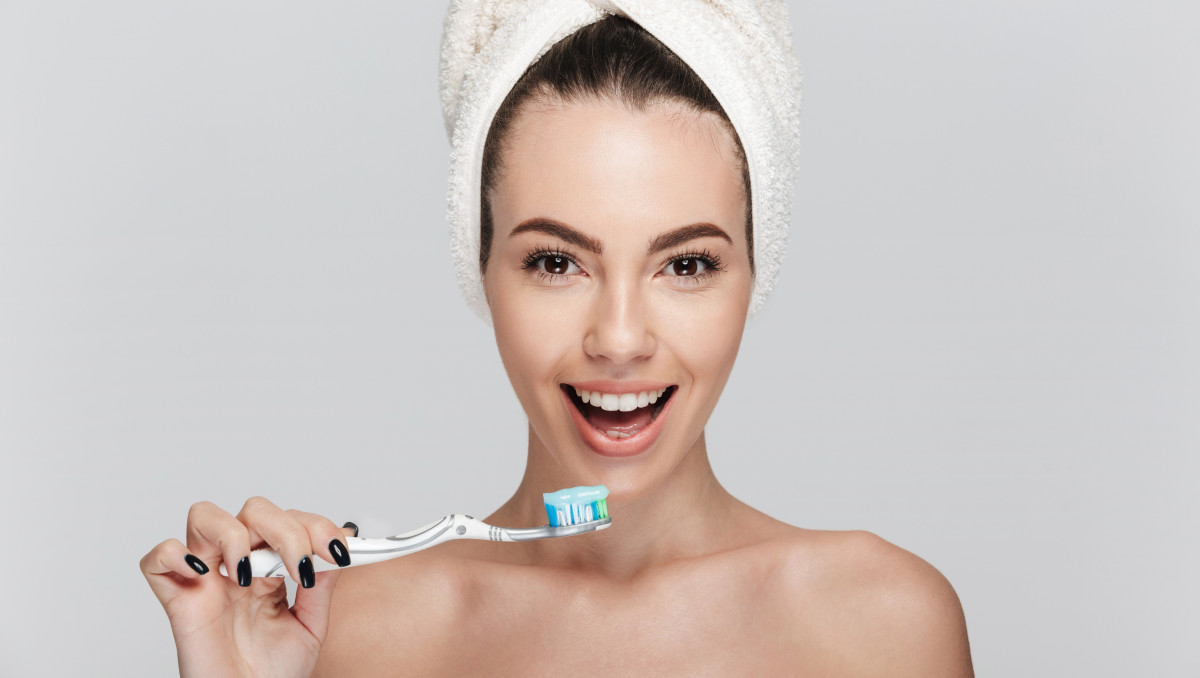 Стоматологи рассказали, сколько раз в день нужно чистить зубы