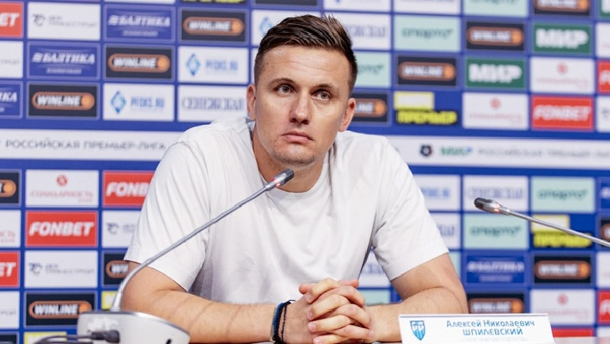 Экс-тренера "Кайрата" обвиняют в провале в РПЛ. Его обыграл Адиев