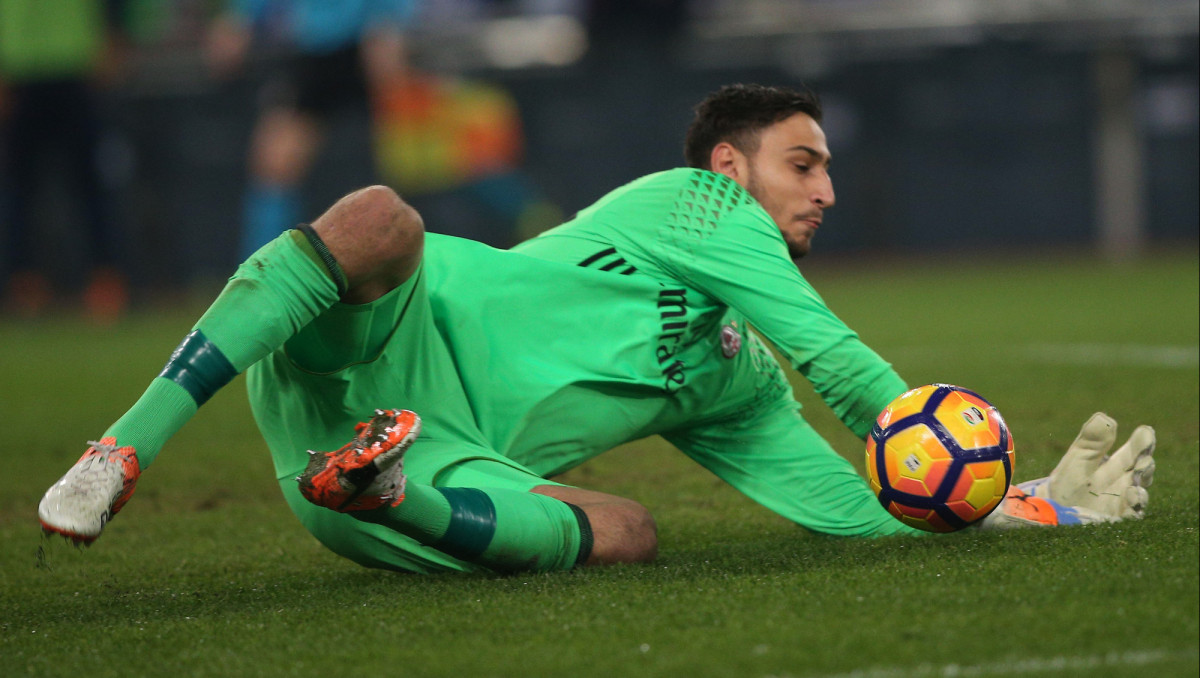 Неожиданный клуб сделал предложение Доннарумме