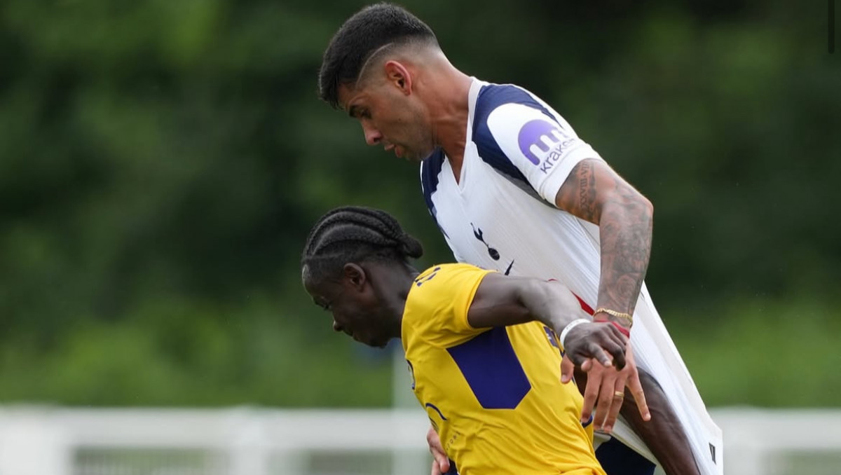 Клуб казахстанца устроил сенсацию в матче с "Тоттенхэмом"