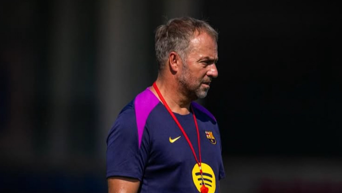 "Мне тяжело". Звезда "Барселоны" раскритиковал футбол Ханси Флика