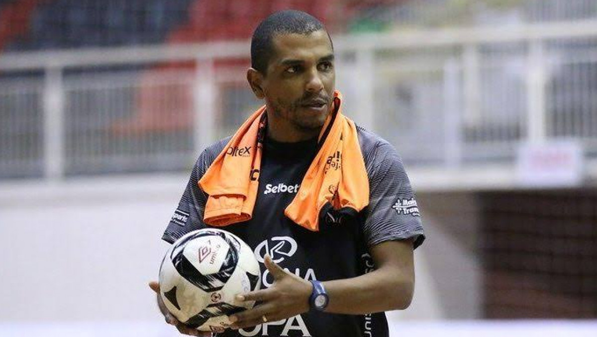 "Кайрат" принял неожиданное решение по главному тренеру