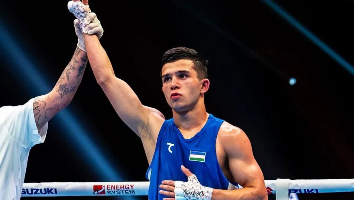 Три нокдауна состоялись в поединке Казахстан - Узбекистан на ЧА по боксу