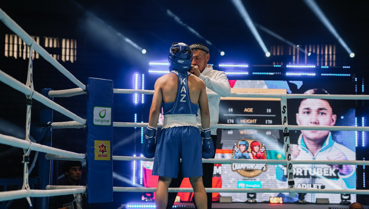 Казахстан одержал победу на чемпионате Азии по боксу
