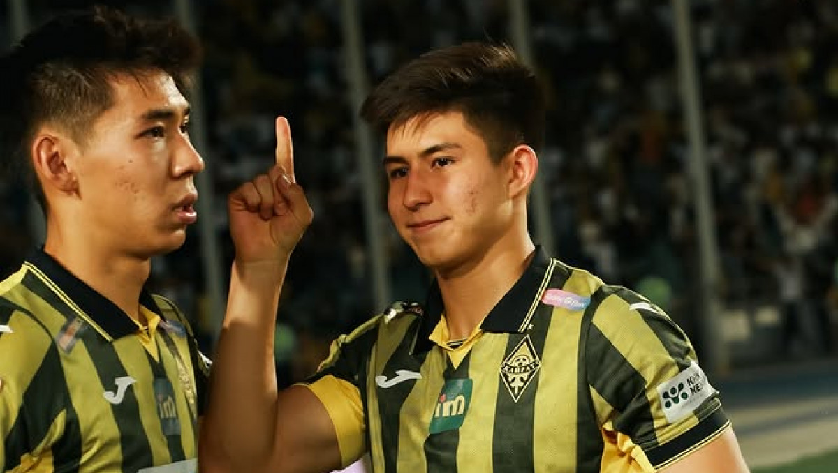 Клуб Дастана Сатпаева устроил массовую распродажу