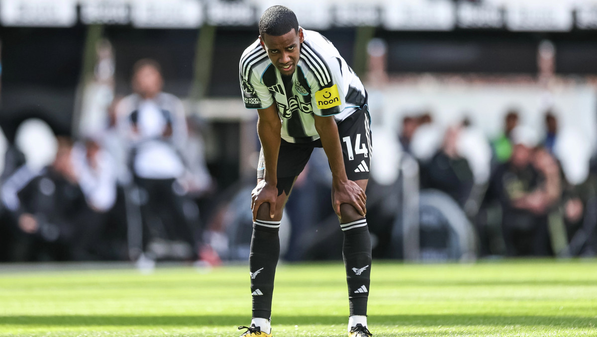 Форвард за 120 миллионов выбрал между "Реалом" и "Барселоной"