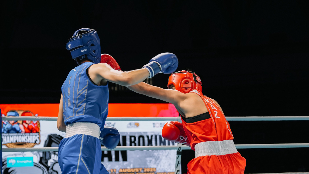 Битвы с Узбекистаном: прямая трансляция боёв Казахстана за медали ЧА по боксу