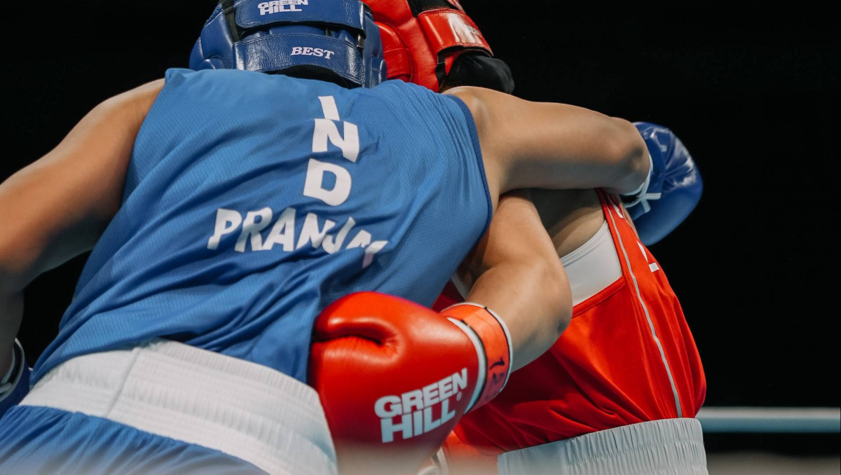 Камбэком обернулся бой Казахстана за финал ЧА по боксу