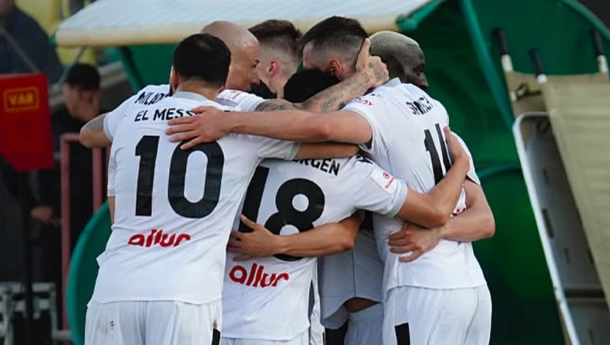 В топ-клубе КПЛ сделали заявление по трансферу экс-игрока "Эвертона"