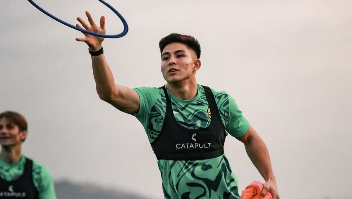 Фанаты "Челси" вынесли вердикт Сатпаеву после победного гола в историческом матче ЛЧ