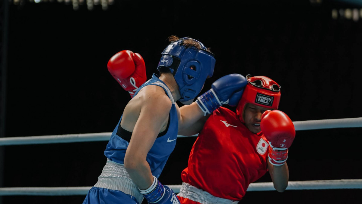 Разгромным счётом обернулся для Казахстана бой на ЧА по боксу