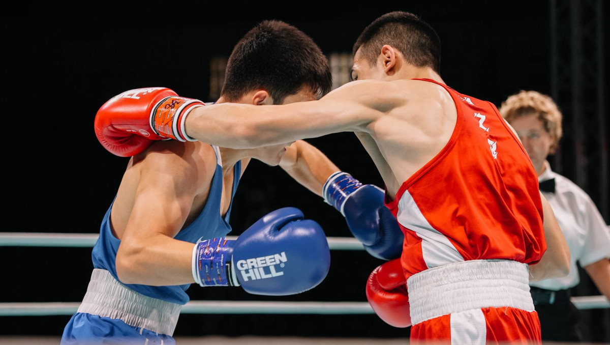 Казахстан совершил камбэк и вырвал золото у Узбекистана на ЧА по боксу