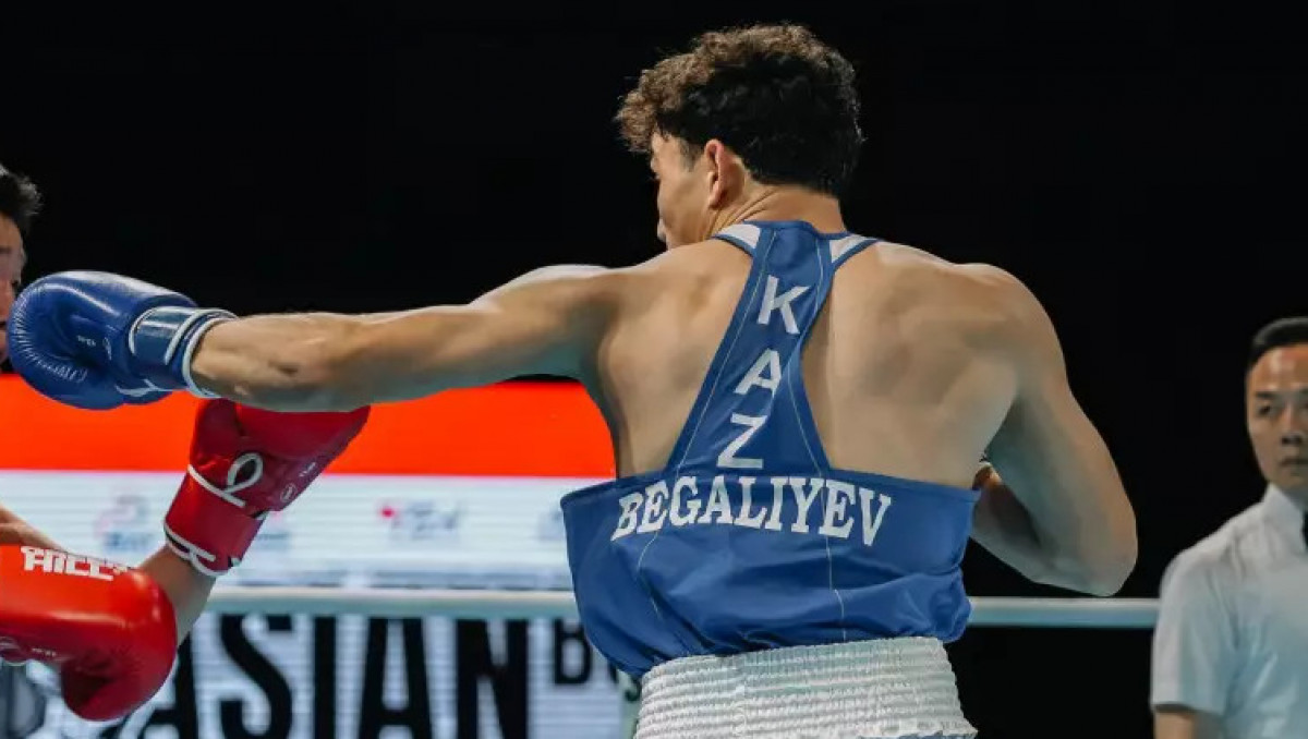 Казахстан выиграл второе золото у Узбекистана на ЧА по боксу