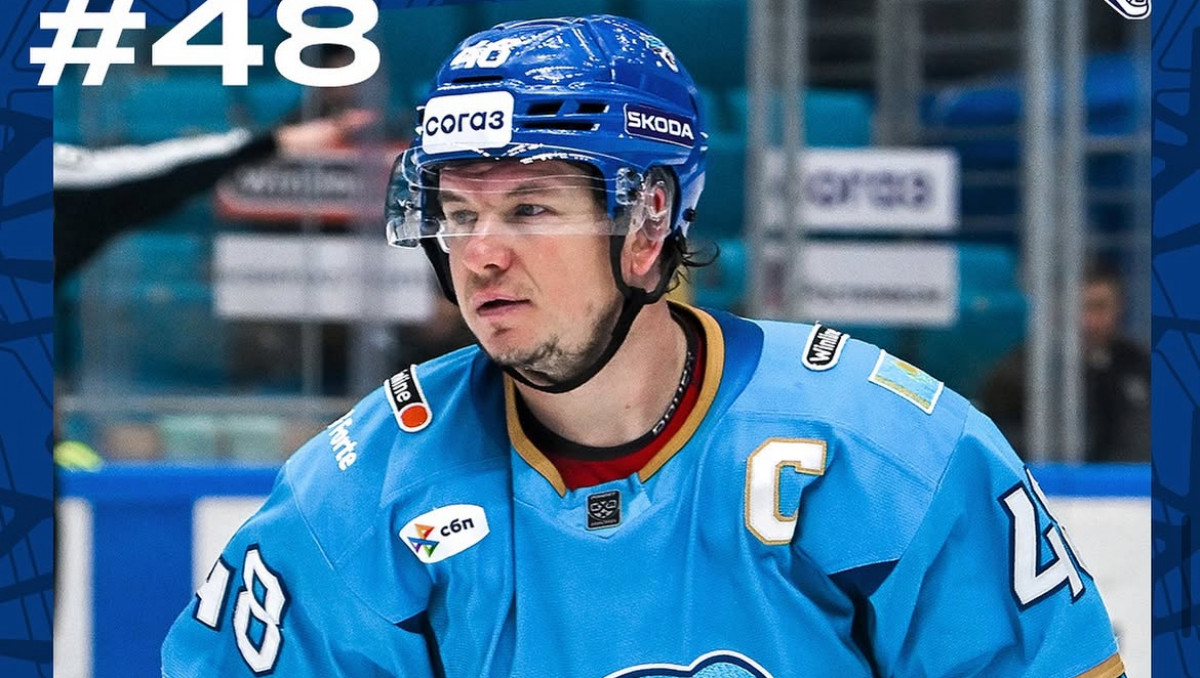 Раскрыта зарплата капитана сборной Казахстана в "Барысе"