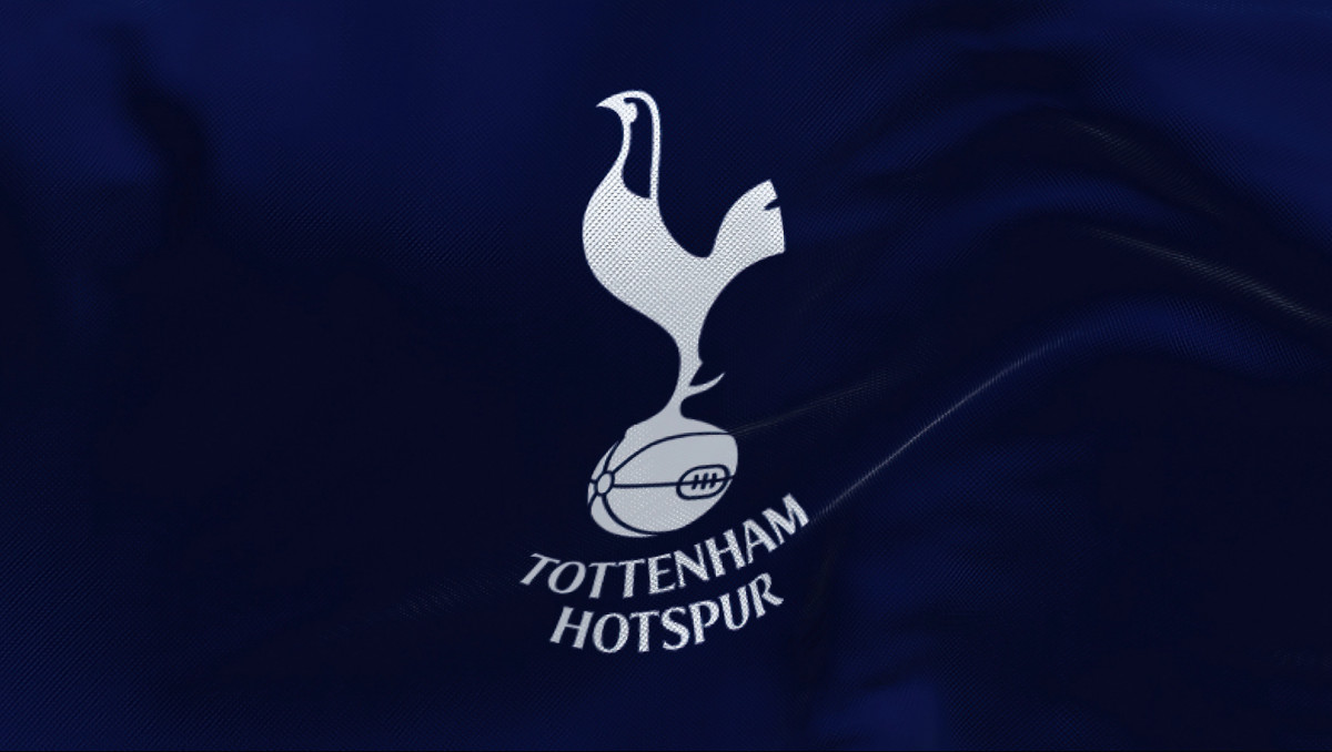 Опоздания стоили дорого: игрок "Тоттенхэма" лишился матча с ПСЖ