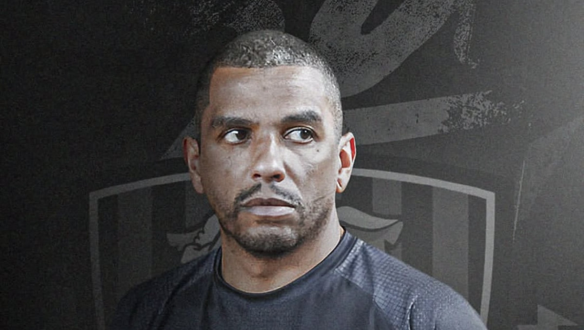 "Кайрат" официально представил нового главного тренера